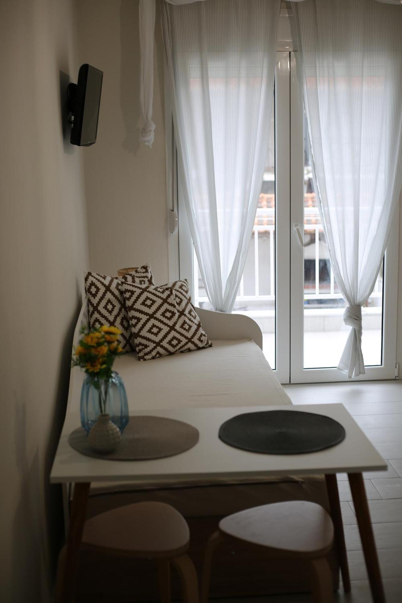 Our Home-Fully Renovated Apartments And Studios By The Sea Nikiti  Exterior photo